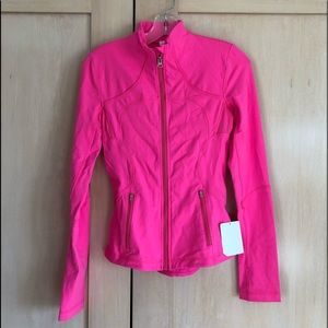 Pink lululemon light sweatshirt, with tags!